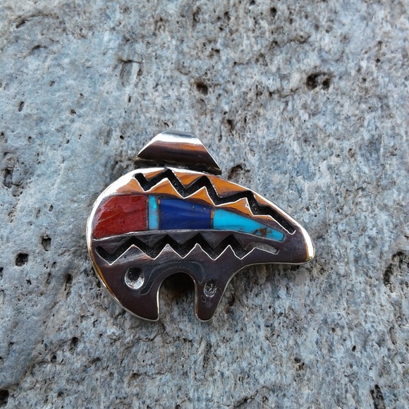 Sterling silver inlaid bear fetish pendant - Picture 5 of 5